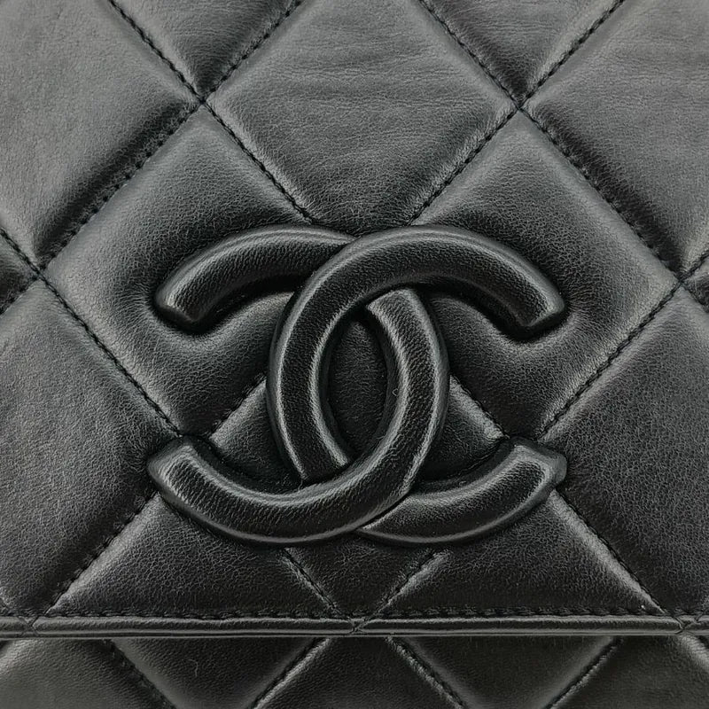 jw029-chanel-vintage-navy-lambskin-tessel-camera-bag