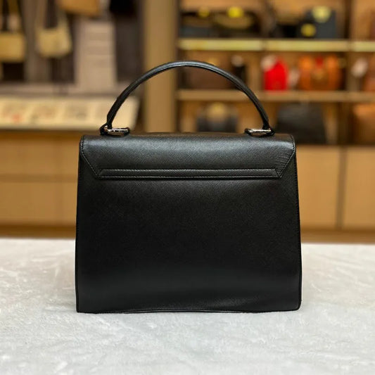 jx305-salvatore-ferragamo-vintage-black-leather-gancini-hand-bag