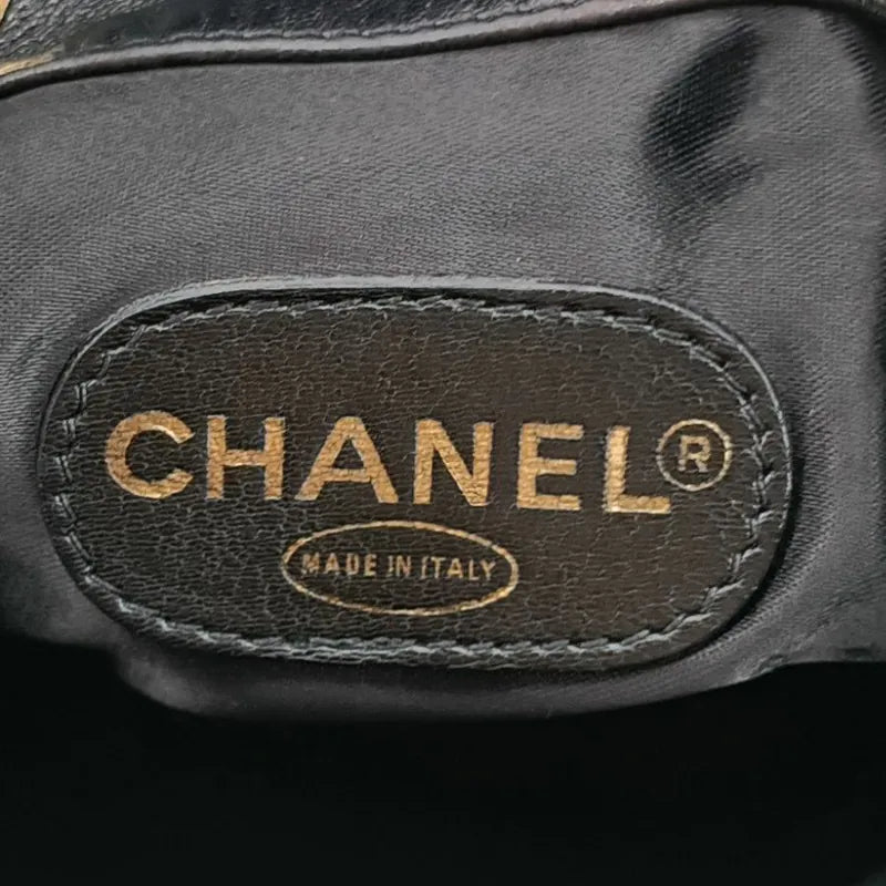rb919-chanel-vintage-black-lambskin-bucket-bag