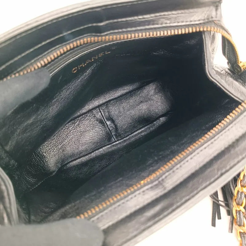 ra239-chanel-vintage-black-lambskin-octagon-camera-bag
