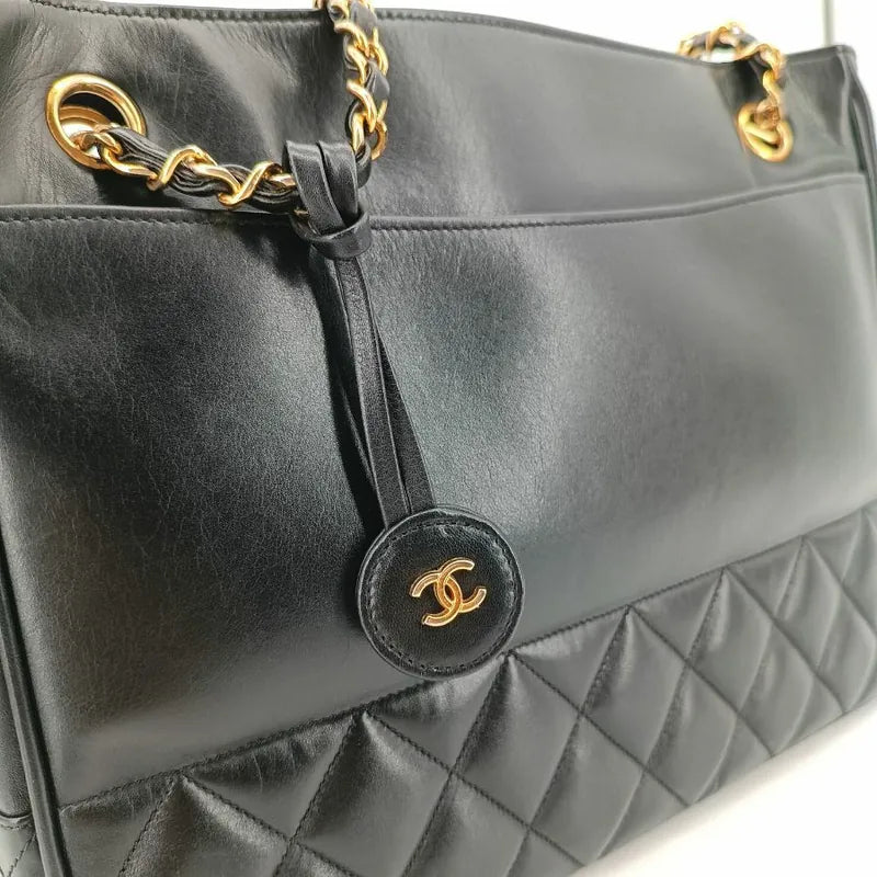 jt025-chanel-vintage-black-lambskin-quilted-tote-bag