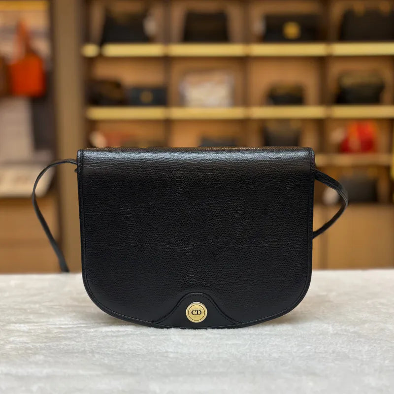 rc768-christian-dior-vintage-black-leather-crossboby-bag