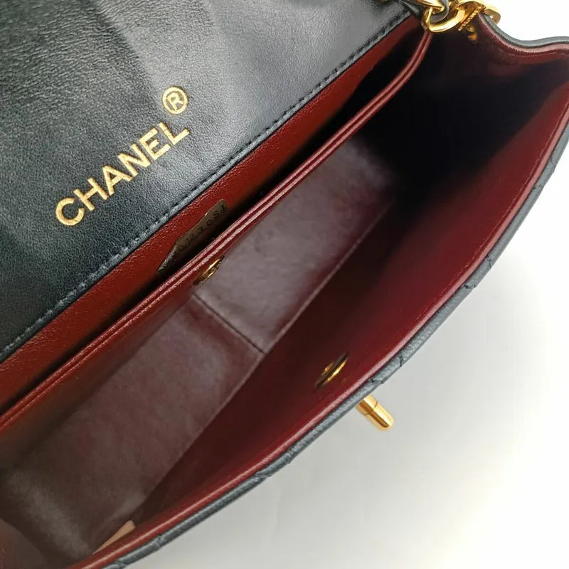 jr799-chanel-vintage-black-lambskin-quilted-flap-bag