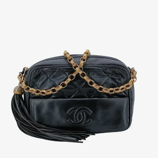 ra843-chanel-vintage-black-lambskin-tassels-gold-chain-camera-bag