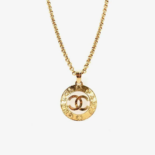 c210-chanel-vintage-gold-plated-necklace