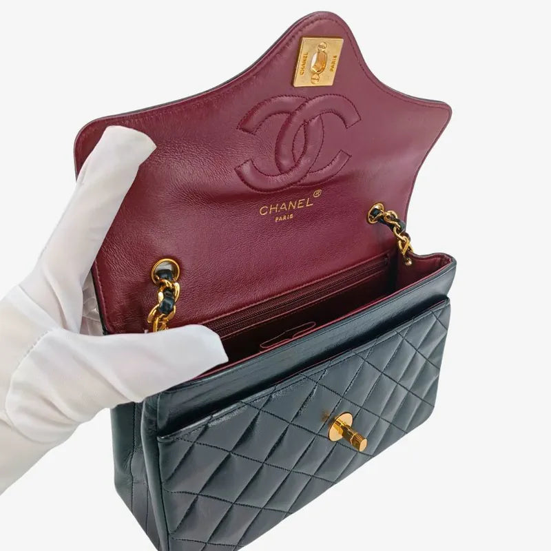 jt969-chanel-vintage-black-lambskin-quilted-flap-bag