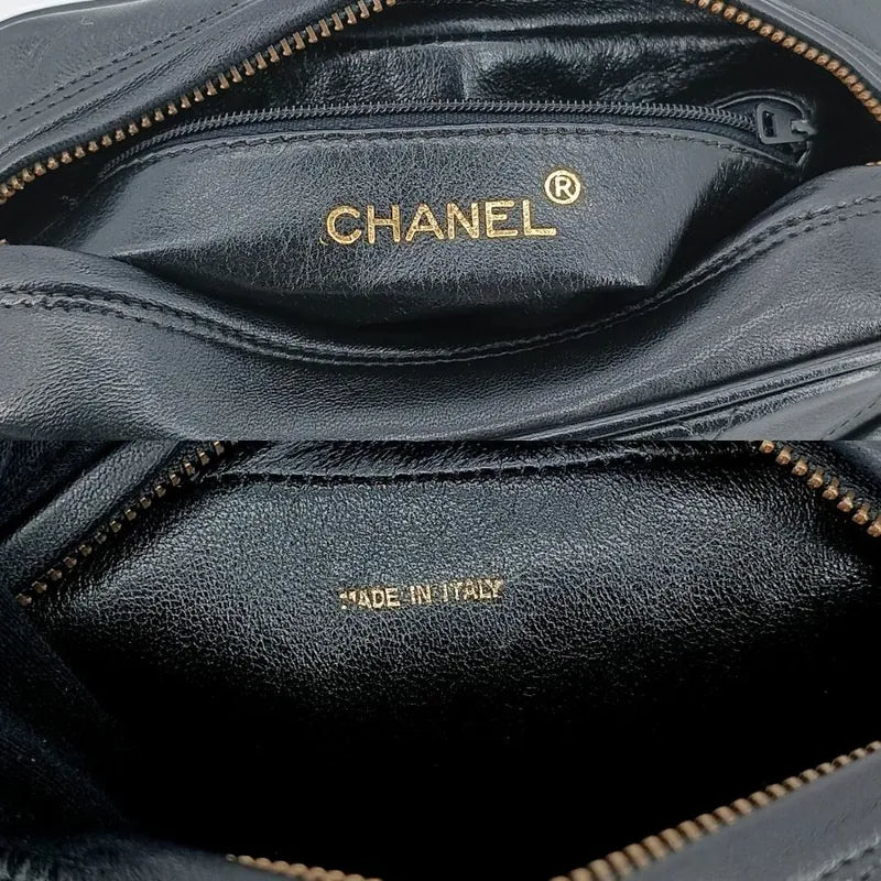 jt276-chanel-vintage-black-lambskin-gold-chain-tassel-camera-bag