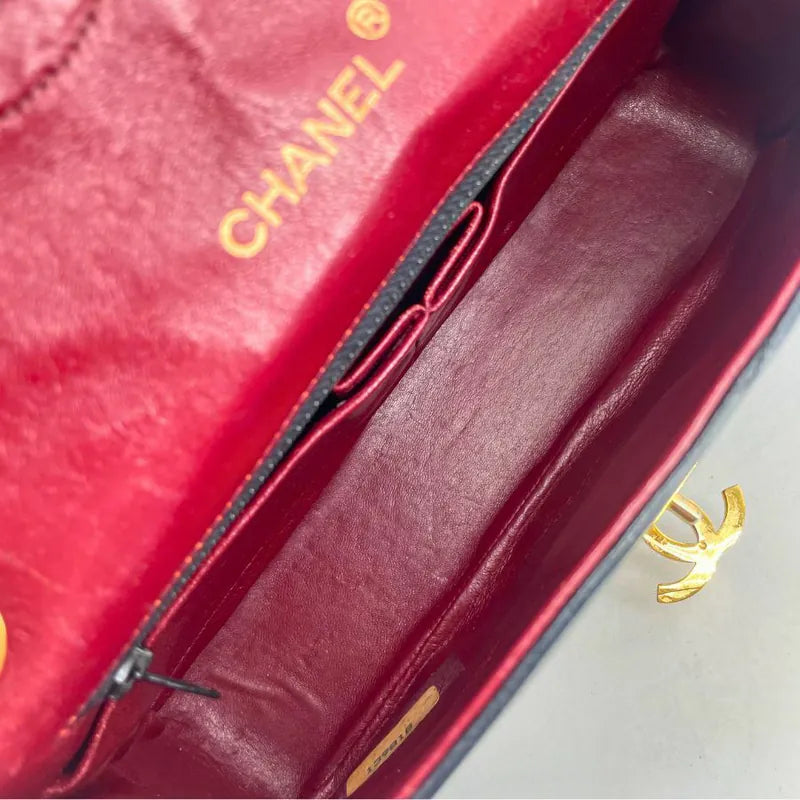 c544-chanel-vintage-black-lambskin-scallop-flap-bag