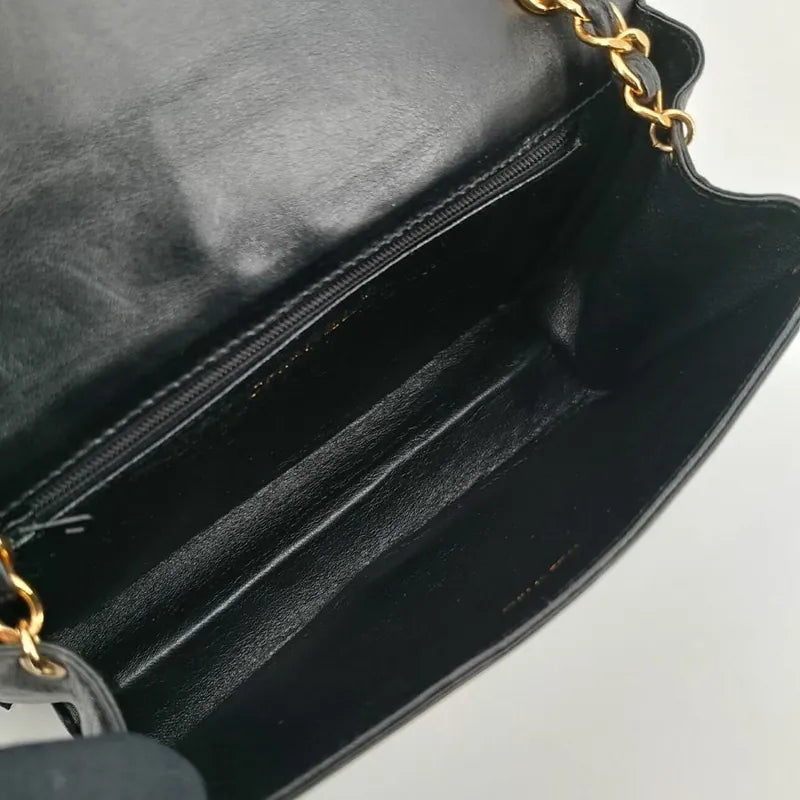 ra419-chanel-vintage-black-lambskin-quilted-full-flap-bag
