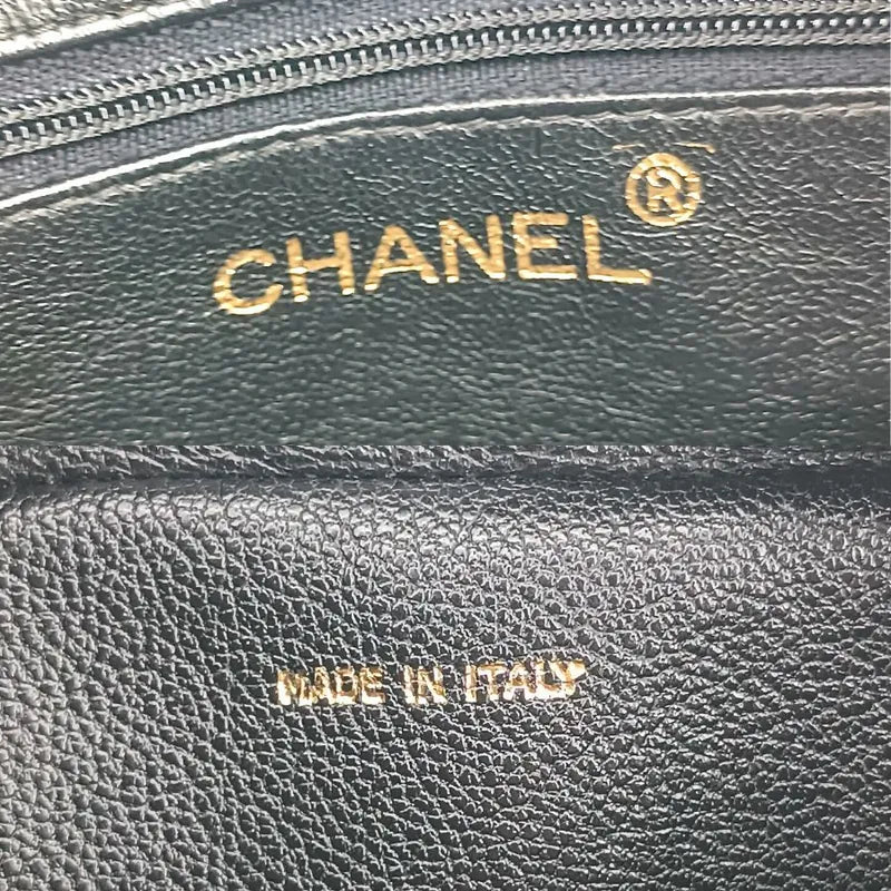 js390-chanel-vintage-black-lambskin-tassels-gold-chain-camera-bag