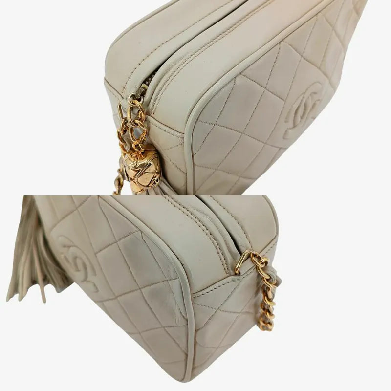 ra968-chanel-vintage-beige-lambskin-tassel-camera-bag