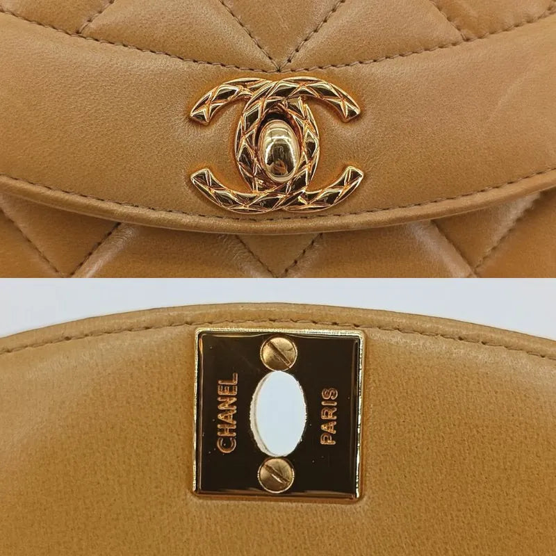 jt286-chanel-vintage-beige-lambskin-gold-chain-camera-bag