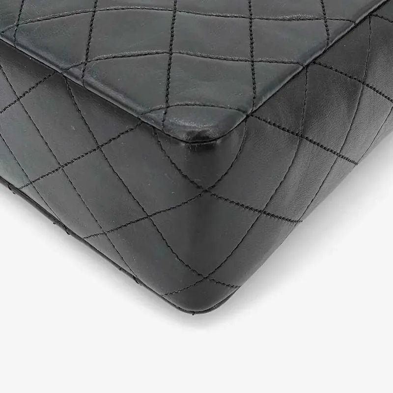 jq932-chanel-vintage-black-lambskin-trapezoid-flap-bag