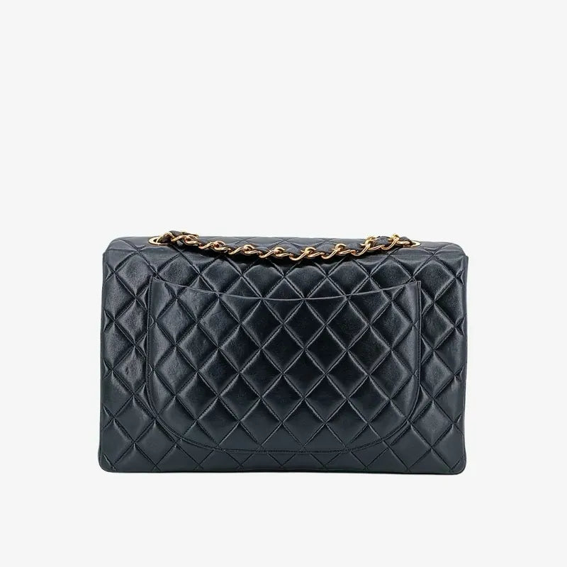 js527-chanel-vintage-black-lambskin-maxi-classic-flap-bag