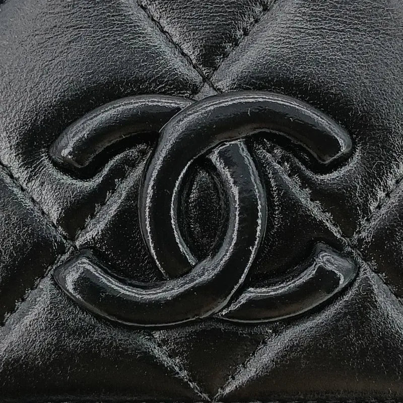 rb239-chanel-vintage-black-lambskin-tessel-camera-bag