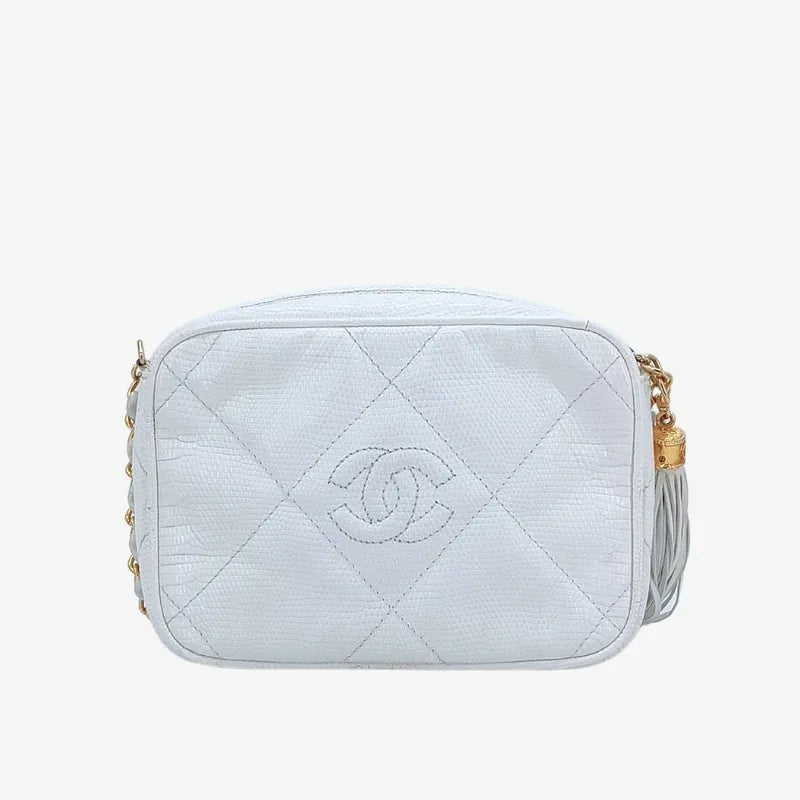jt587-chanel-vintage-white-lizardskin-tassel-camera-bag