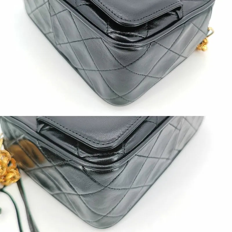 jr586-chanel-vintage-black-lambskin-tassels-gold-chain-camera-bag