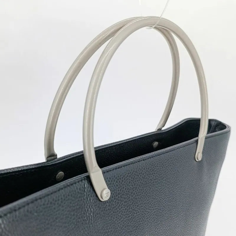 ju664-chanel-vintage-black-caviar-leather-top-metal-handle-bag