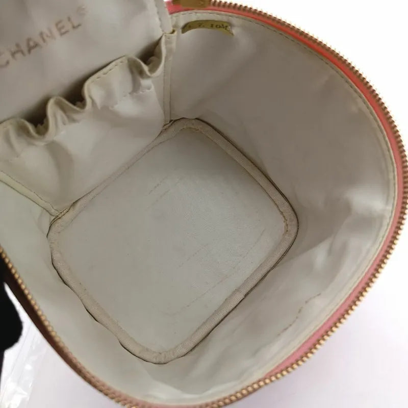 jah75-chanel-vintage-pink-caviar-leather-cosmetic-bag