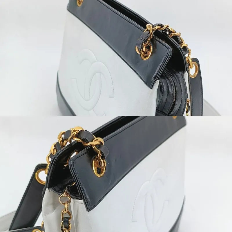 js564-chanel-vintage-bicolor-black-white-lambskin-embossed-logo-tote-bag