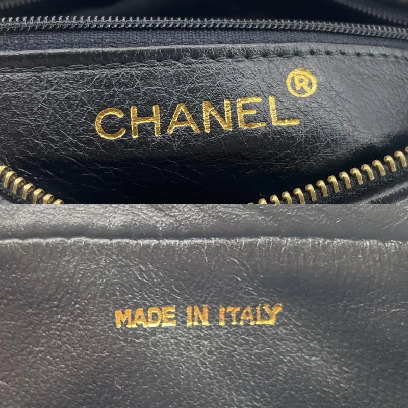jw972-chanel-vintage-black-lambskin-camera-bag