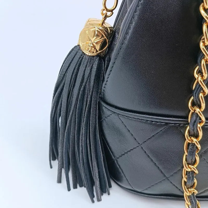 jt272-chanel-vintage-black-lambskin-quilted-flap-bag