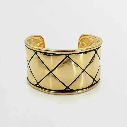 jr889-chanel-gold-quilted-cuff-bracelet
