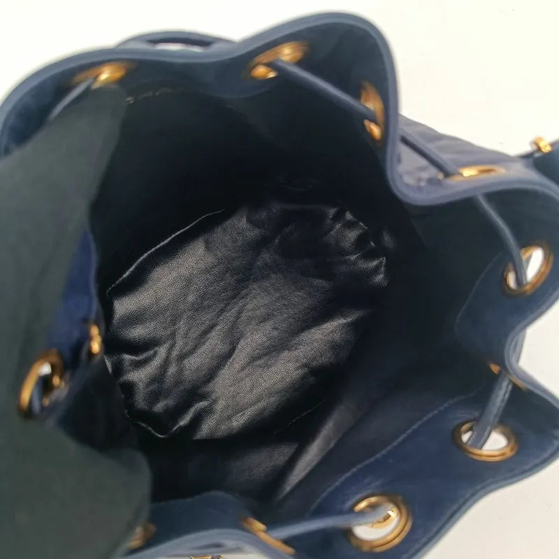 jah154-chanel-vintage-navy-lambskin-gold-ball-bucket-bag