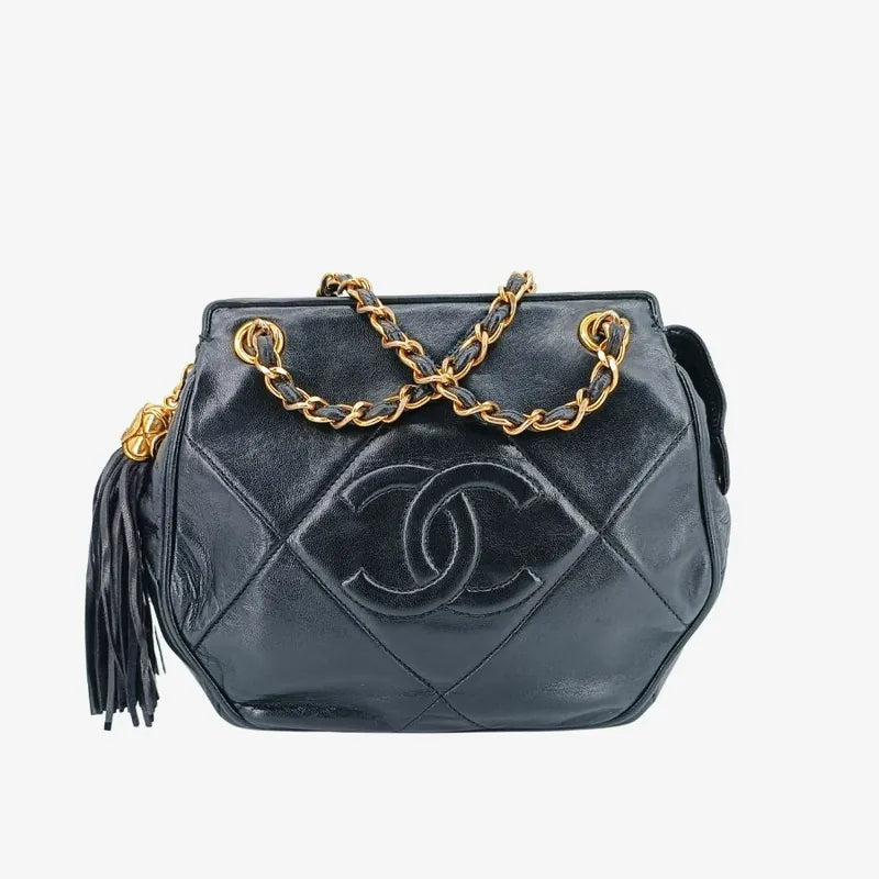 ra239-chanel-vintage-black-lambskin-octagon-camera-bag