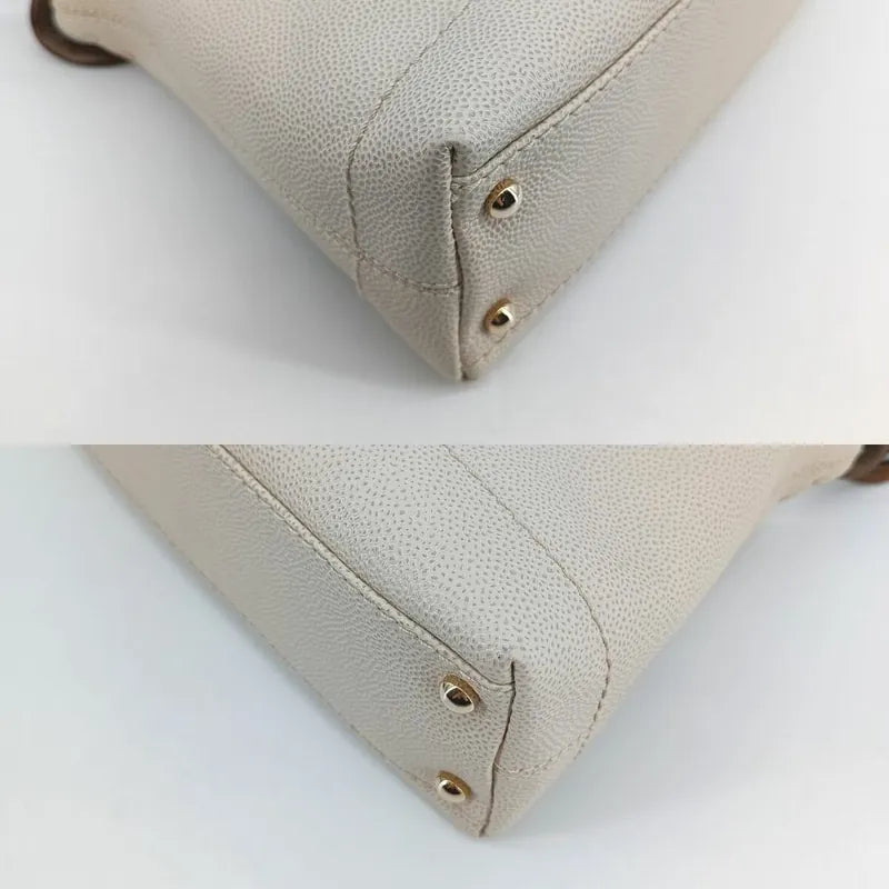 ra467-chanel-vintage-beige-caviar-leather-wood-chain-handbag