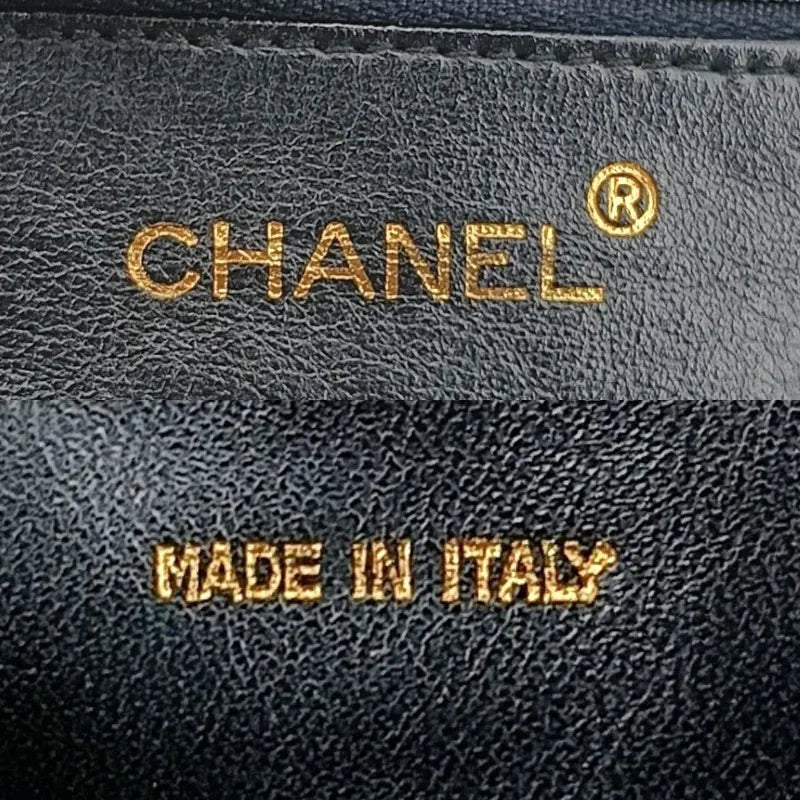 ra469-chanel-vintage-black-lambskin-tassel-camera-bag