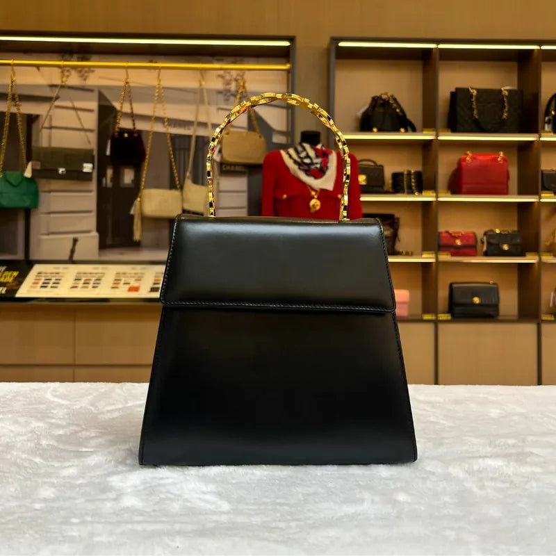 rc766-salvatore-ferragamo-vintage-black-leather-handbag