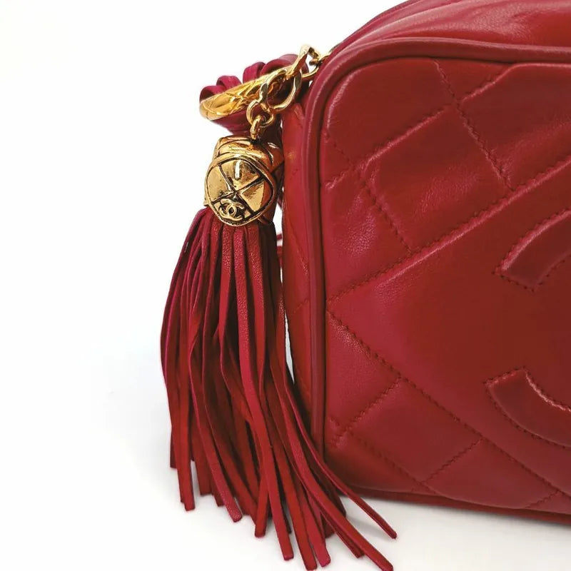 jt690-chanel-vintage-red-lambskin-tassel-camera-bag