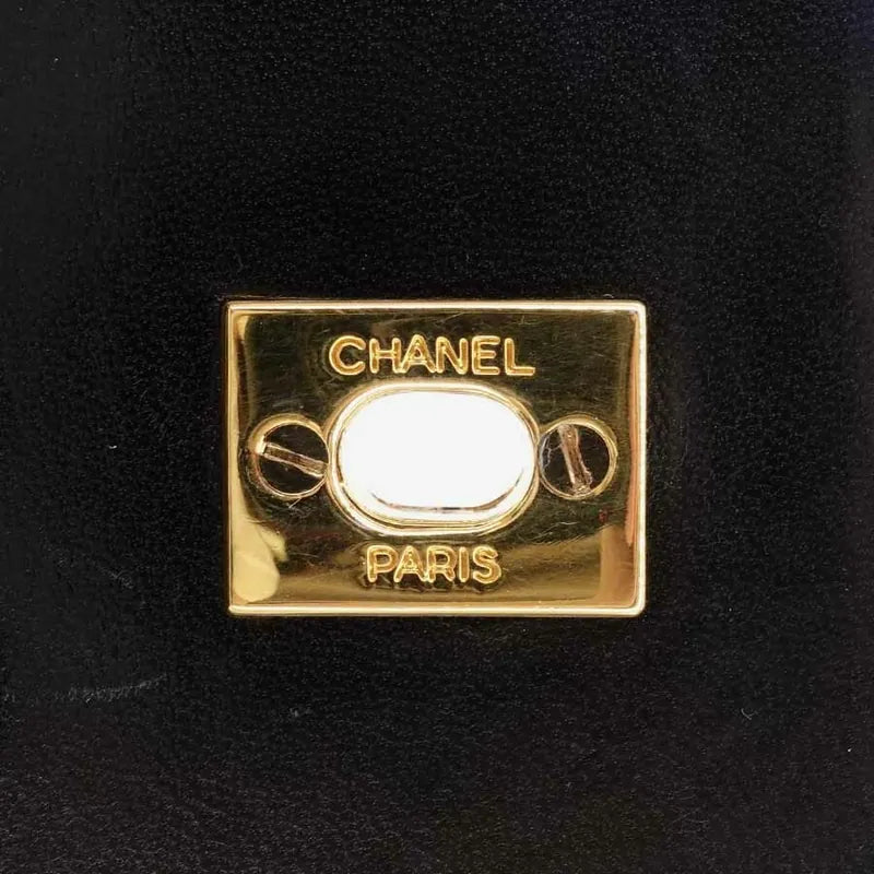 jq932-chanel-vintage-black-lambskin-trapezoid-flap-bag
