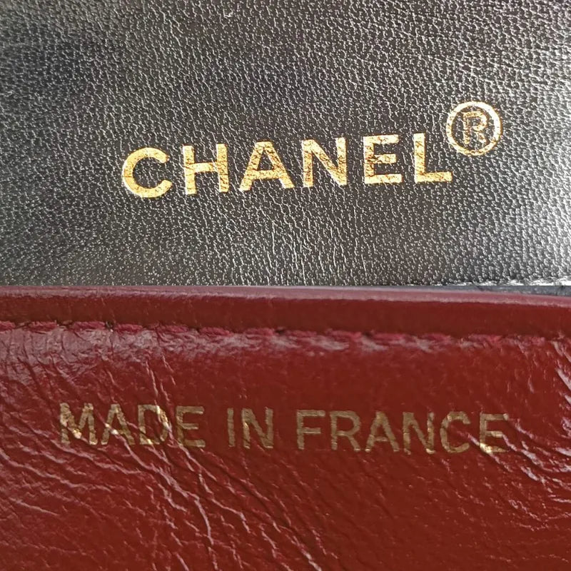 ra216-chanel-vintage-black-lambskin-17cm-mini-square-flap-bag