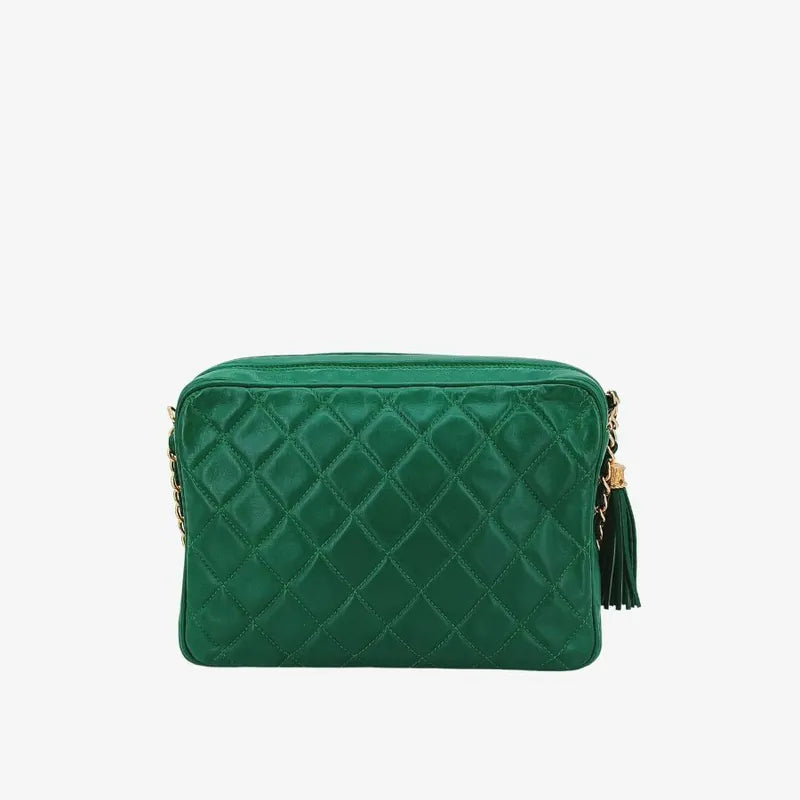 jt300-chanel-vintage-green-lambskin-tassel-camera-bag
