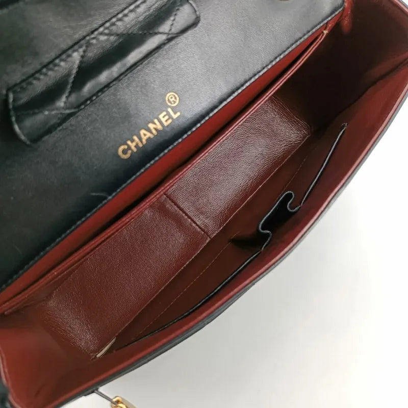 js552-chanel-vintage-black-lambskin-27cm-classic-flap-bag