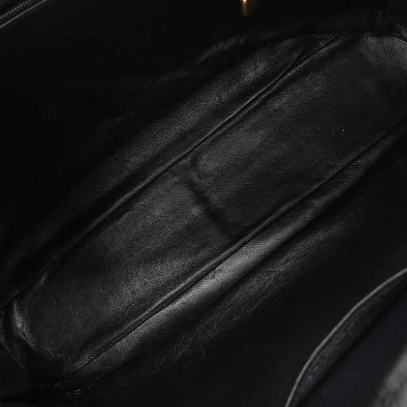 jq981-chanel-vintage-black-caviar-jumbo-flap-bag