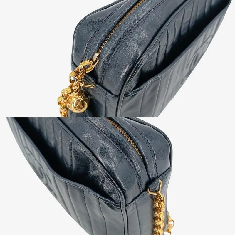 ra466-chanel-vintage-navy-lambskin-tassels-gold-chain-camera-bag