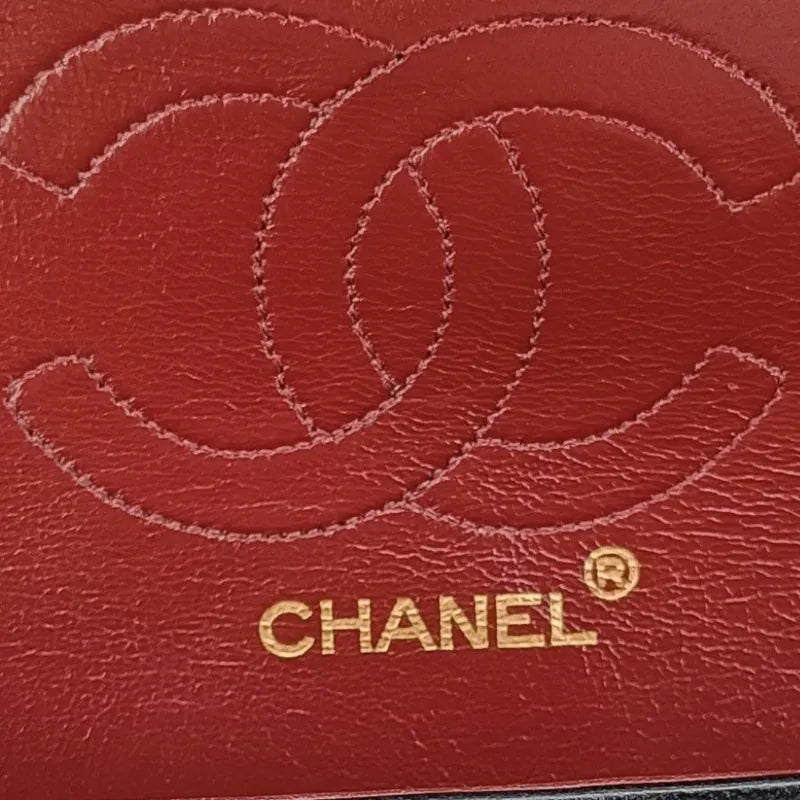 jt579-chanel-vintage-black-lambskin-quilted-flap-bag