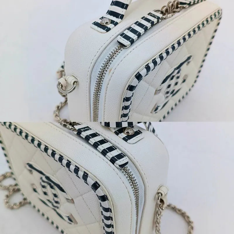 jah168-chanel-bicolor-white-black-caviar-leather-vanity-case-bag