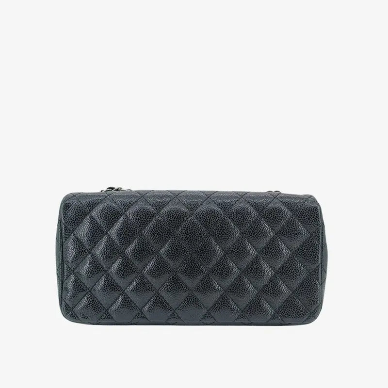 c506-chanel-vintage-black-caviar-leather-east-west-shoulder-bag