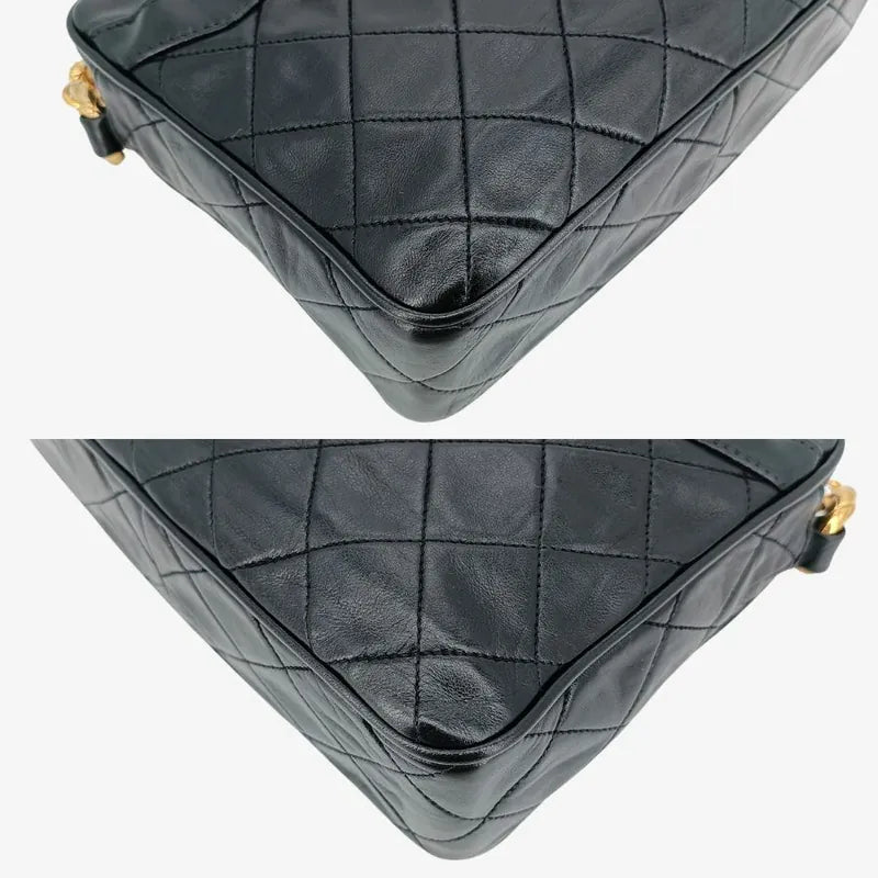 jt788-chanel-vintage-black-lambskin-gold-chain-camera-bag