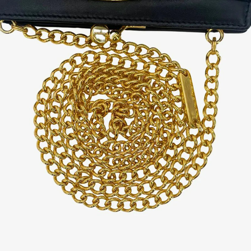 jx698-salvatore-ferragamo-vintage-black-vara-ribbon-shoulder-bag