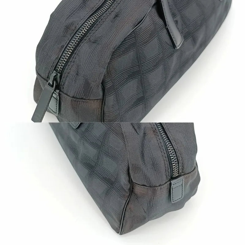 js905-chanel-vintage-black-nylon-handbag