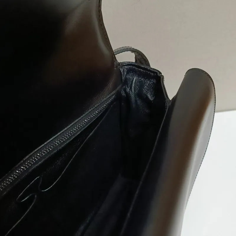 jw452-celine-vintage-black-box-leather-shoulder-bag