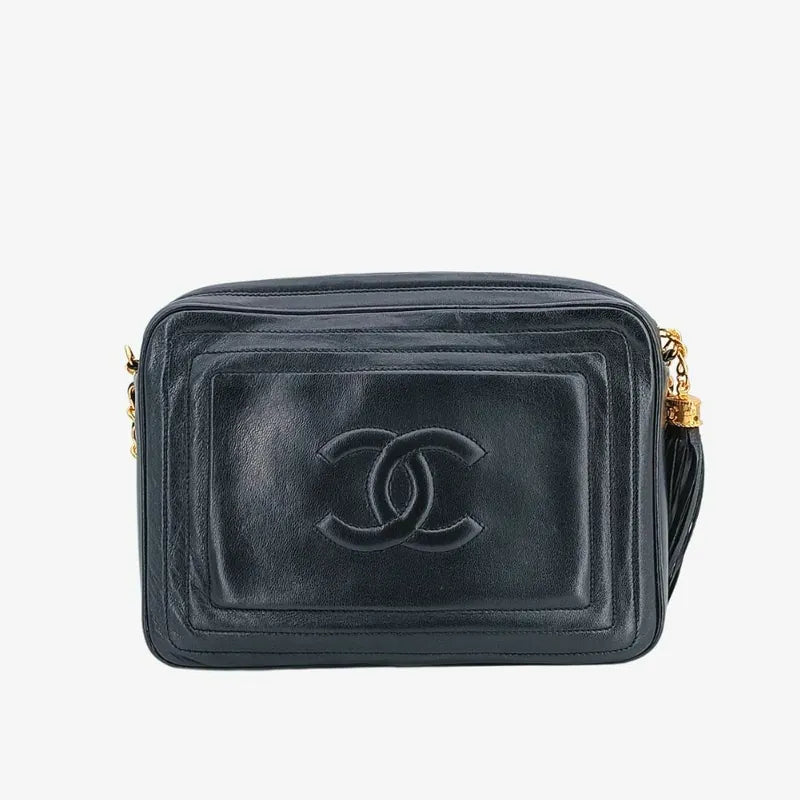 ra469-chanel-vintage-black-lambskin-tassel-camera-bag