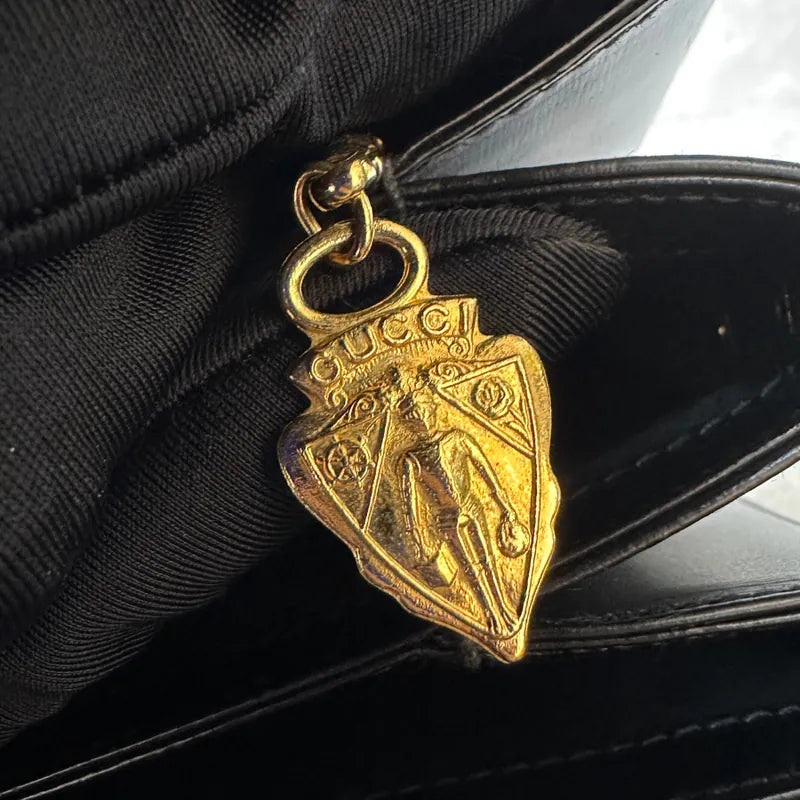 rc399-gucci-vintage-black-box-leather-shoulder-bag