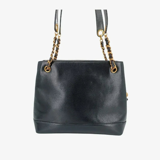 jah161-chanel-vintage-black-lambskin-embossed-logo-tote-bag
