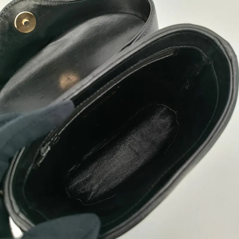c414-chanel-vintage-black-lambskin-tassels-bucket-bag